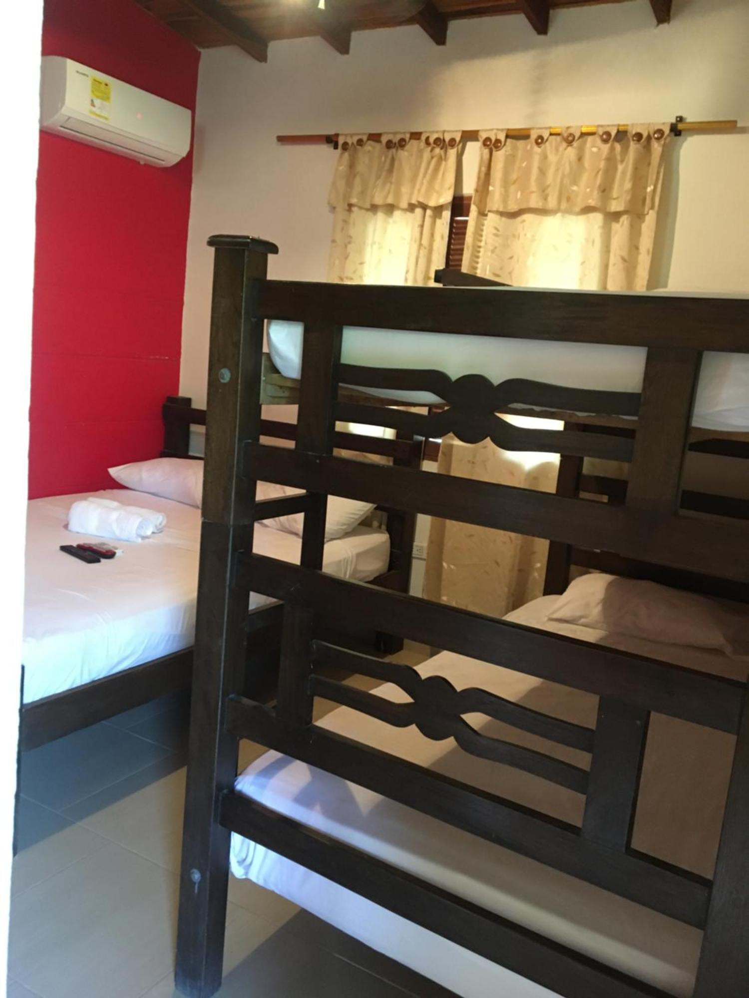 Hostal Los Wichos มินกา ภายนอก รูปภาพ